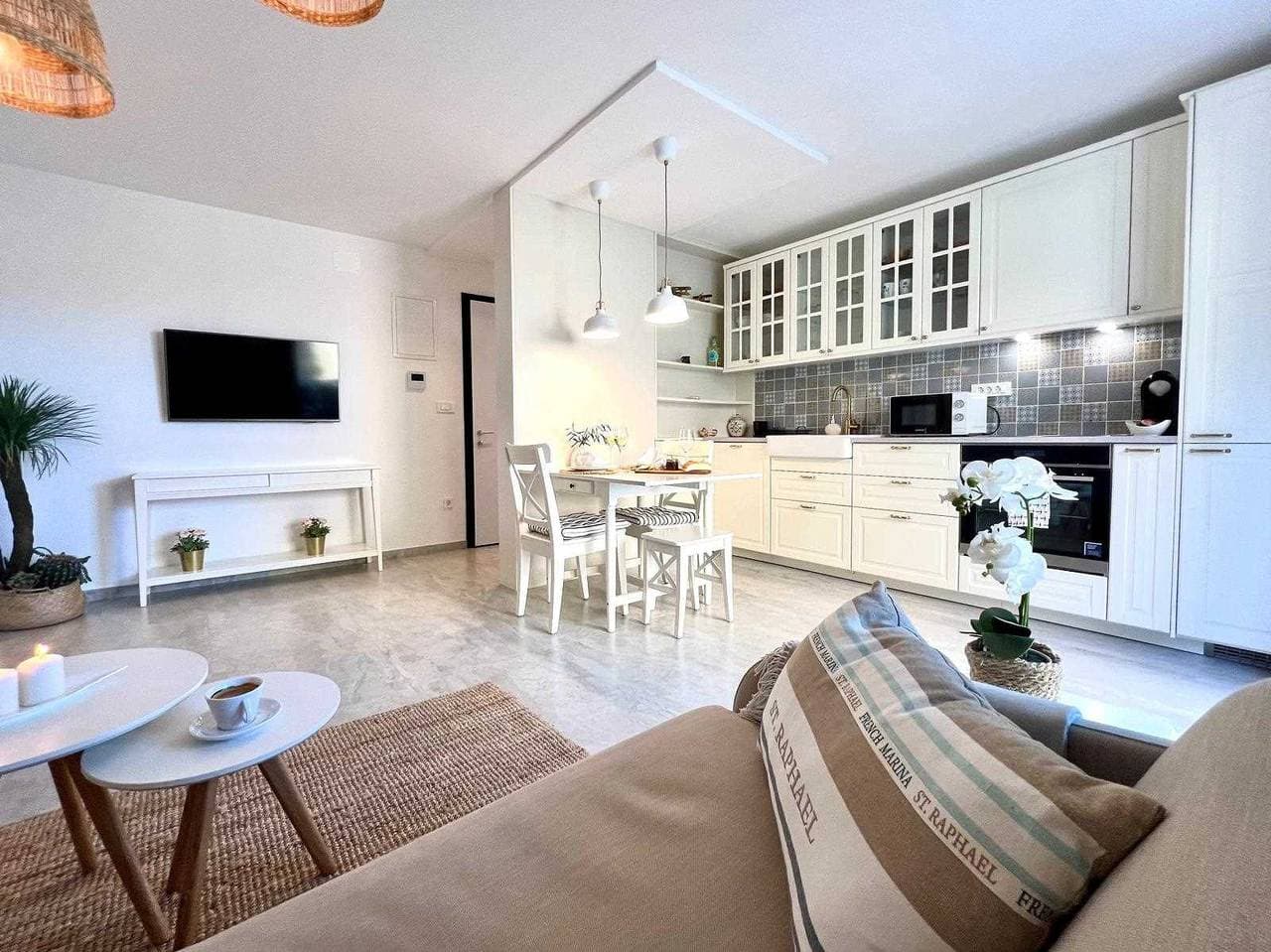 Deluxe Ferienwohnung I. mit Whirlpool in Strandnähe 1