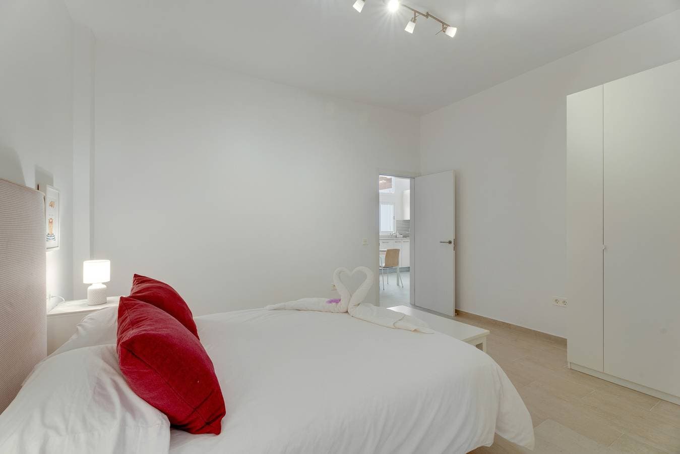 Foto 13 von 25: Ferienapartment 'Serenity' mit privater Terrasse und WLAN