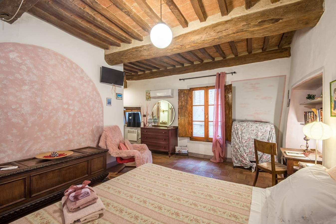 Foto 3 von 21: Ferienhaus 'La Casa Gialla Di Buonconvento' mit WLAN und Klimaanlage