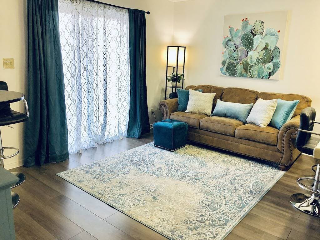 Foto 8 von 12: Dreamy Summer Stay-Cozy Condo for Couples