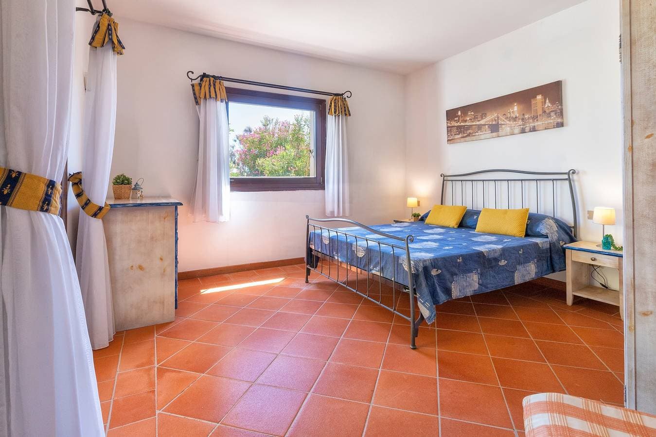 Foto 5 von 23: Ferienwohnung 'Trilocale Fiordaliso' mit Meerblick, Terrasse und Gemeinschaftspool