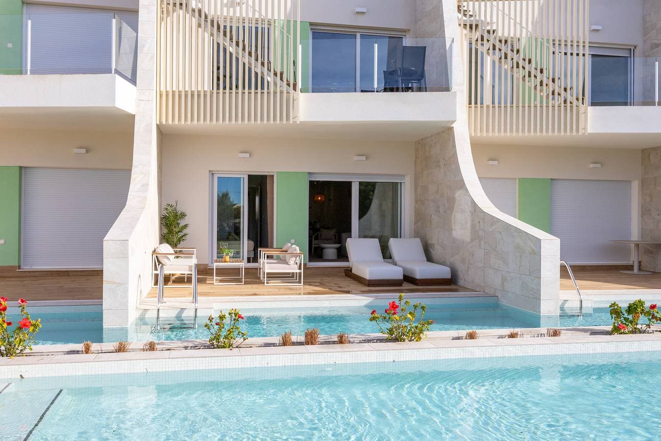 Marina Garden – Modernes Apartment mit direktem Zugang zum Pool 1
