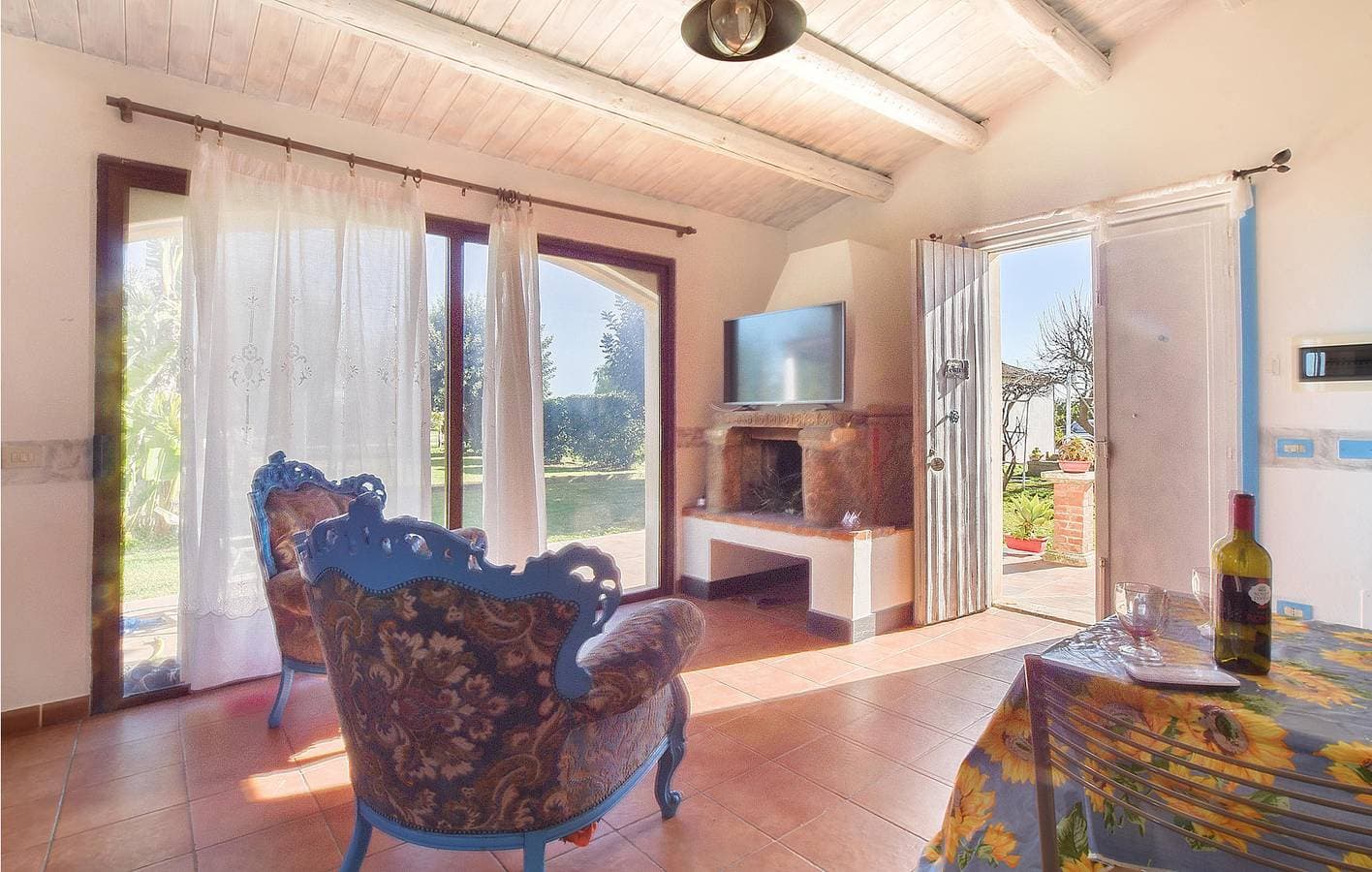 Foto 5 von 27: Gemütliches 65qm Apartment mit Klimaanlage, Pool und Küche