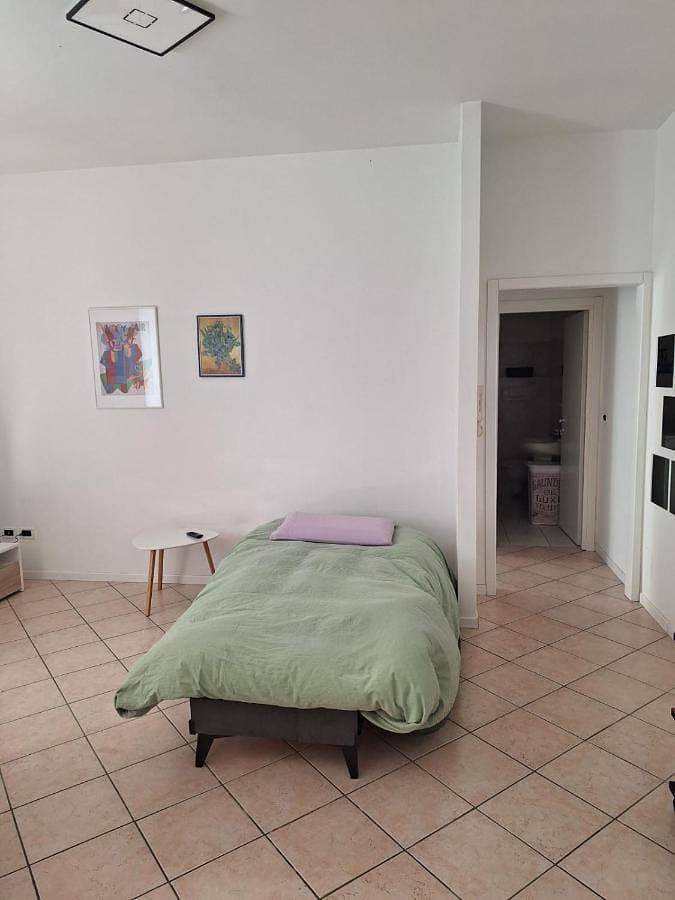 Foto 4 von 35: One-Bedroom Apartment
