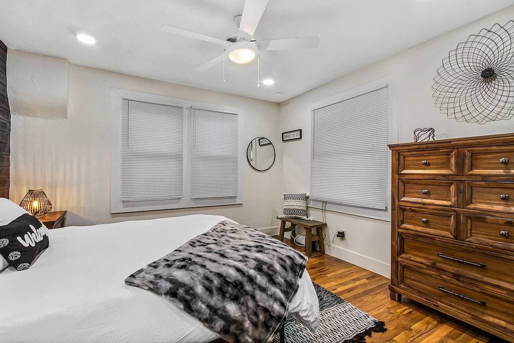 Foto 5 von 15: Neu renoviertes Bungalow nahe Innenstadt El Paso