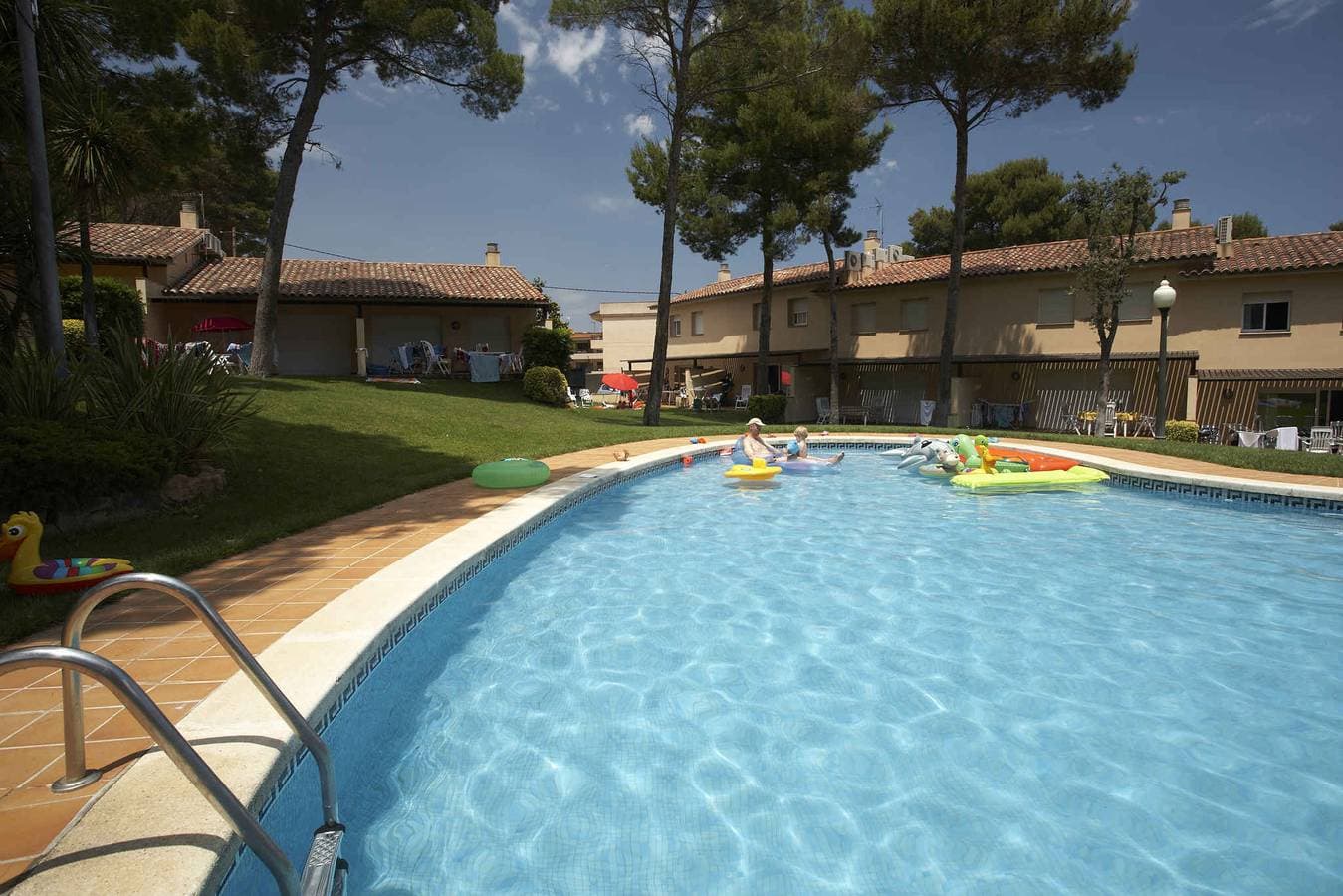 Foto 4 von 21: Hotelapartment mit Klimaanlage und Pool