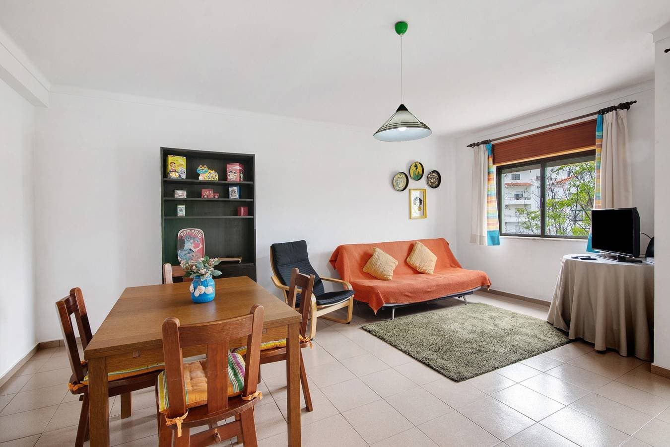 Foto 7 von 31: Ferienwohnung 'Beach House-5 Minutos A Pé Da Praia' mit Gemeinschaftsgarten, Wi-Fi und Klimaanlage
