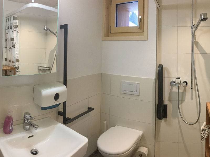 Foto 9 von 10: Ferienwohnung dem Himmel ein Stück näher, Safien-Thalkirch - 1 Zimmer Ferienwohnug für max. 2 Pers. im Eg