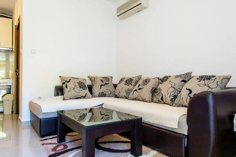 Foto 8 von 19: Ljubica Two - Schlafzimmer-Apartment mit Terrasse