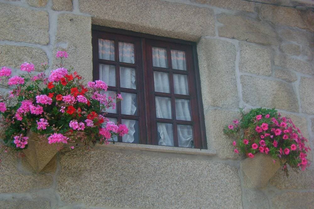 Foto 10 von 22: Casa Da Estalagem - Komfort Und Ruhe