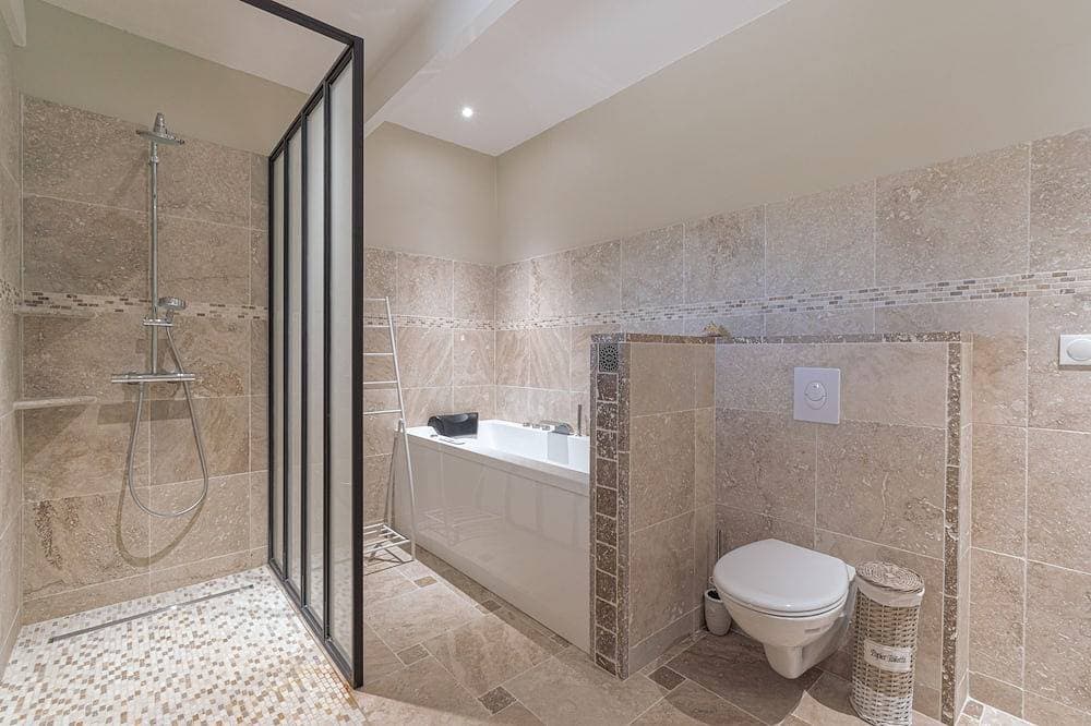 Foto 9 von 30: Mas Provencal auf dem Land mit privatem Pool in Visan Haut-Vaucluse eingezäunt