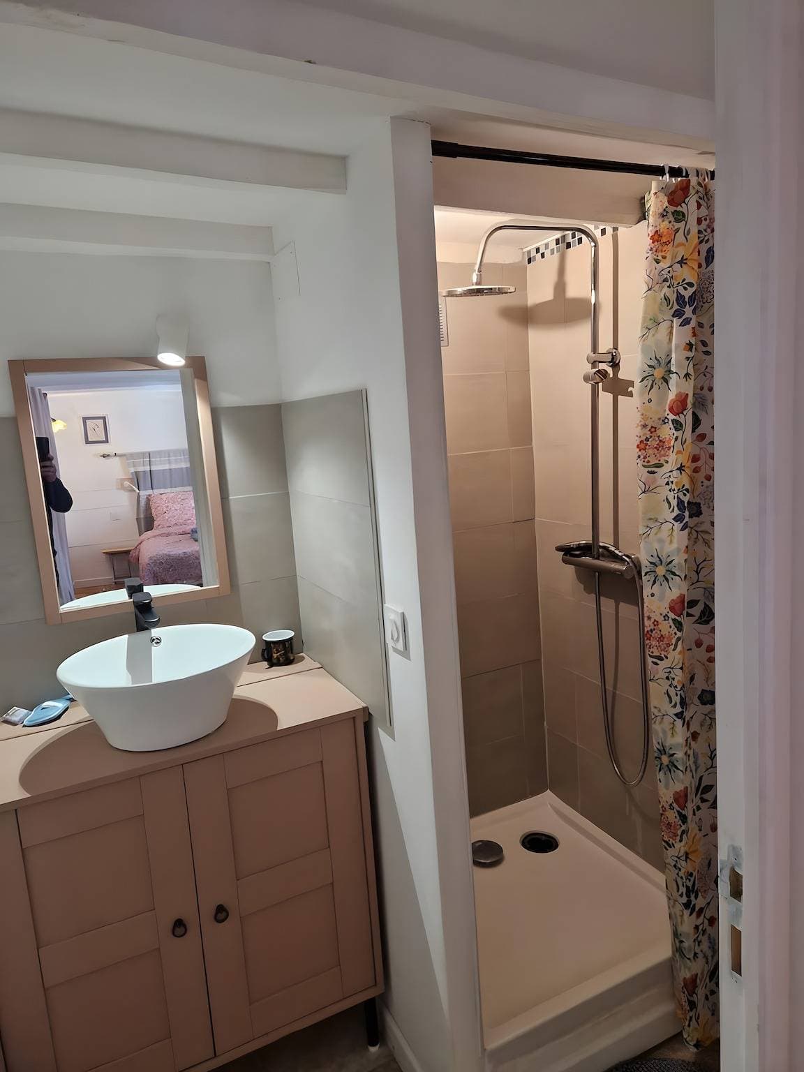 Foto 10 von 11: Studio „La Farigoulette“ mit Gemeinschaftspool, privater Terrasse und WLAN