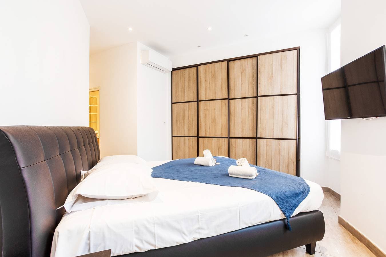 Foto 10 von 22: Massena By Riviera Holiday Homes
