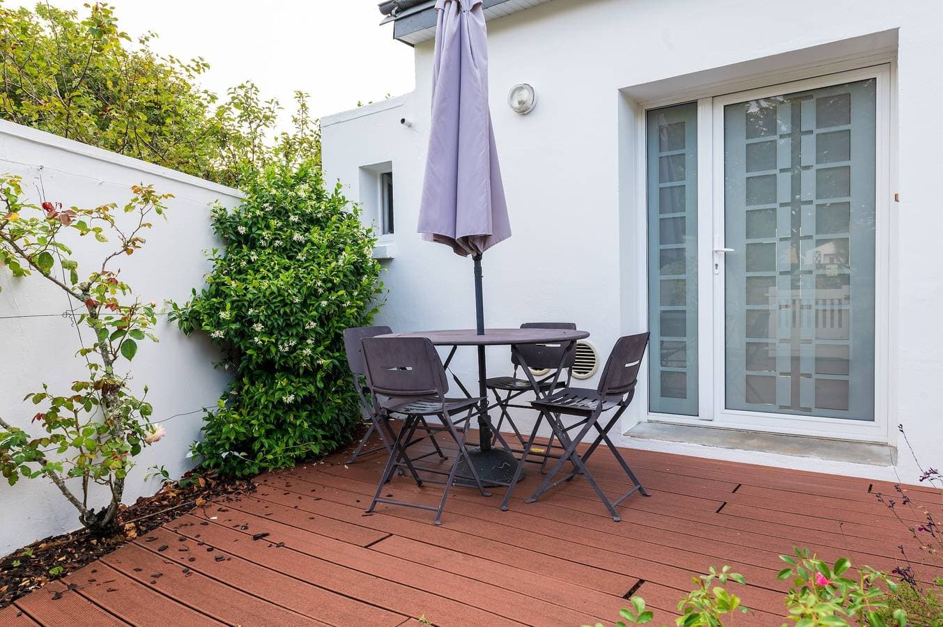 Foto 3 von 27: Gästezimmer 'La Trinité-sur-mer' mit privater Terrasse, Gemeinschaftsgarten und WLAN