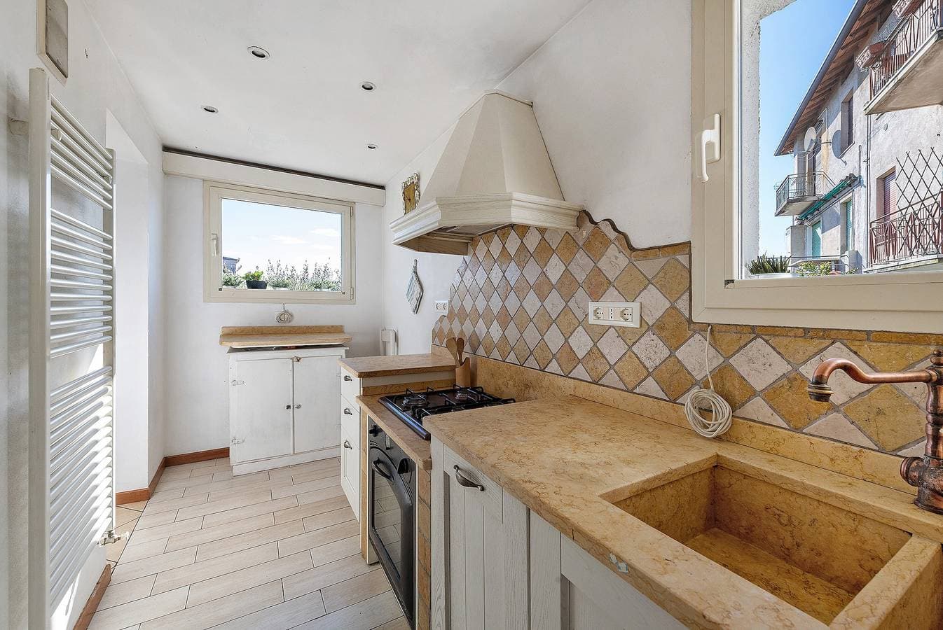 Foto 9 von 22: Apartment 'Casa Vista Lago Toscolano Maderno' mit Seeblick, Balkon und WLAN