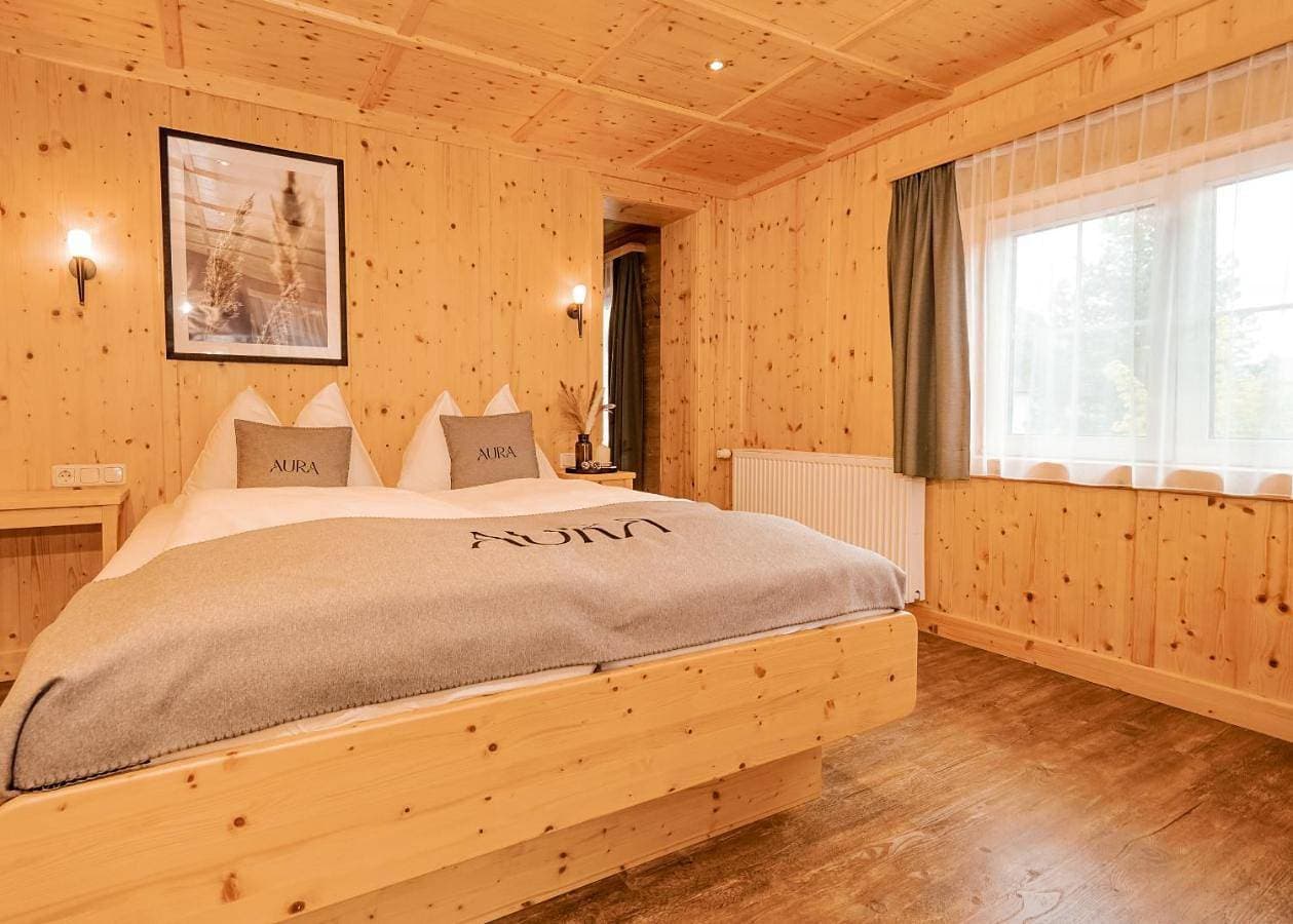 Foto 5 von 28: Double Room with Balcony