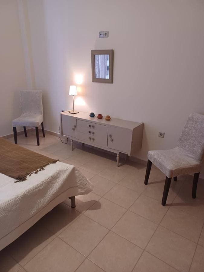 Τonias Apartment 1