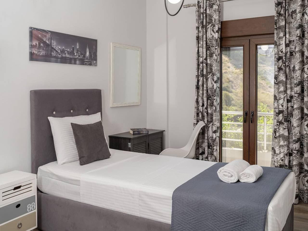 Foto 10 von 70: Villa für 6 Personen mit Balkon