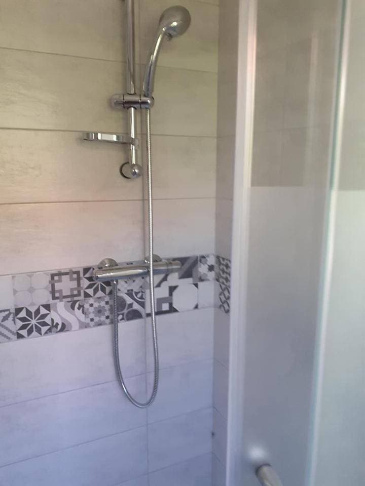 Foto 8 von 8: Double Room - Disability Access