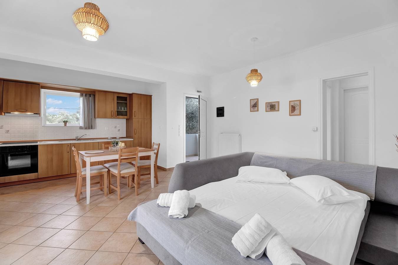 Foto 9 von 21: Ferienwohnung 'Elaia 1' mit Meerblick, WLAN und Klimaanlage