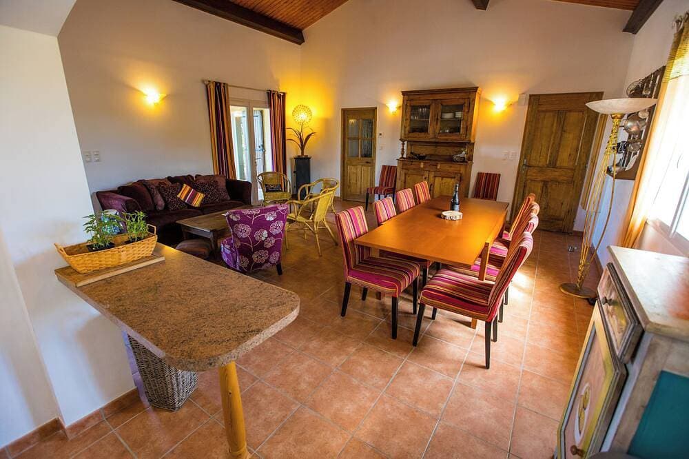 Foto 12 von 29: Villa mit privatem Pool und Whirlpool in der südlichen Ardèche!