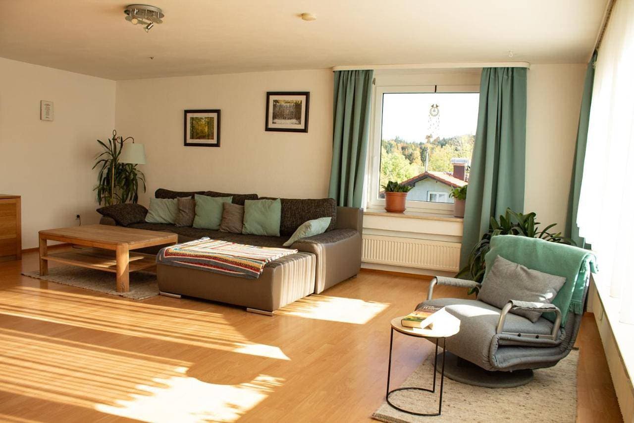 Foto 7 von 47: Two-Bedroom Apartment with Mountain View