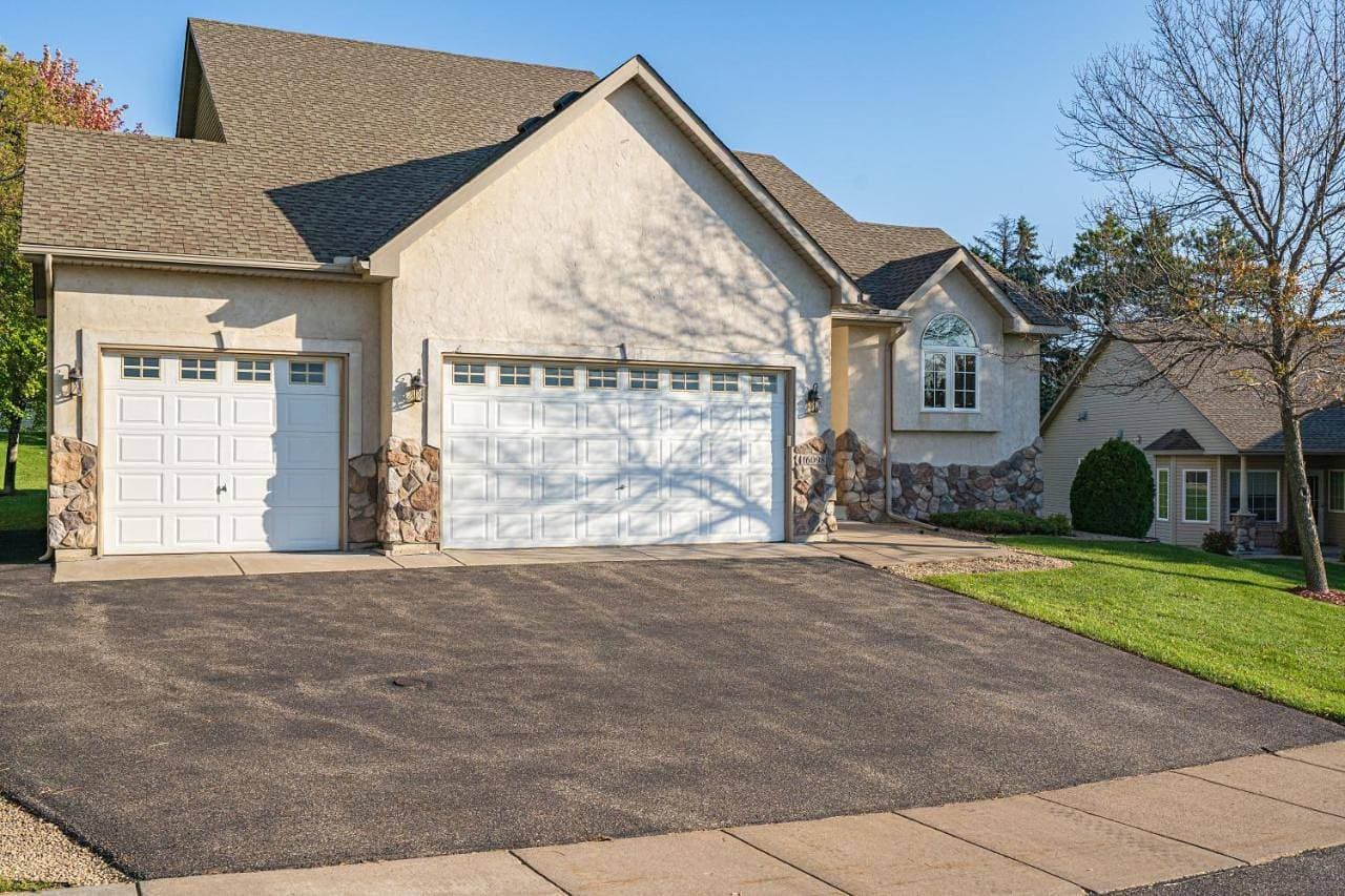 Maple Grove Retreat 30 Days Minimum 1
