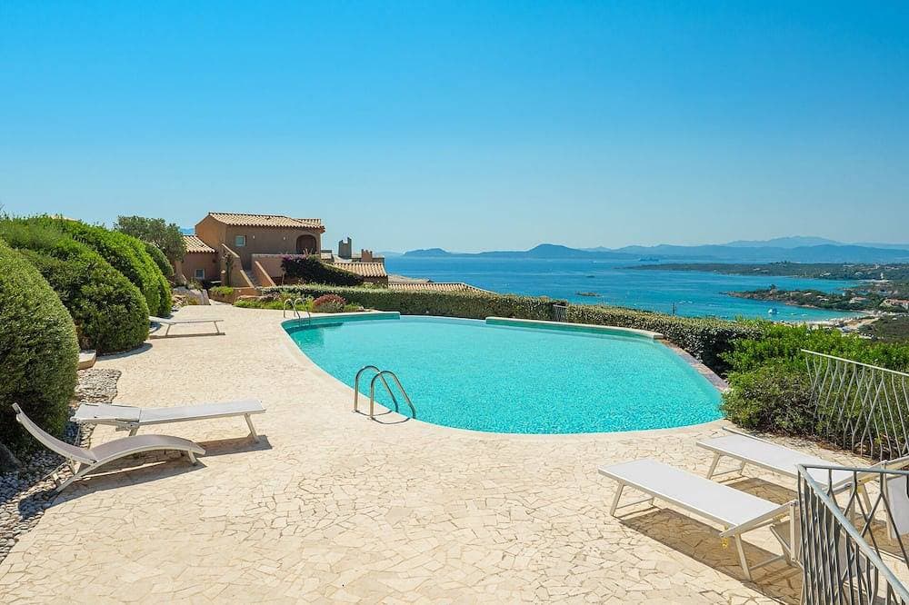 Cashmere apartment in the residence with swimming pool - Sardinia Golfo Aranci 1