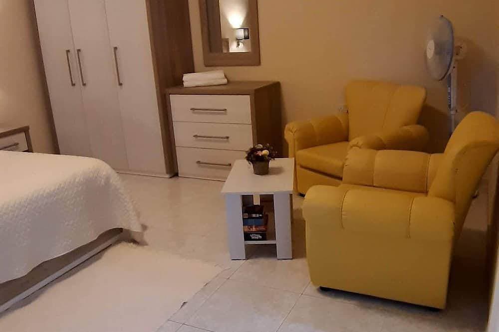 Foto 5 von 22: Komfortables 1-Schlafzimmer-Apartment für 2/3 Personen mit Klimaanlage, Schwimmbad & WLAN
