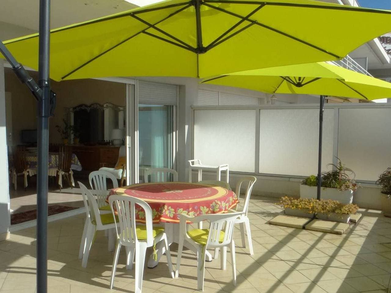Foto 5 von 17: Große 3-Zimmer-Wohnung mit Terrasse und Pool in Cavalaire-sur-Mer