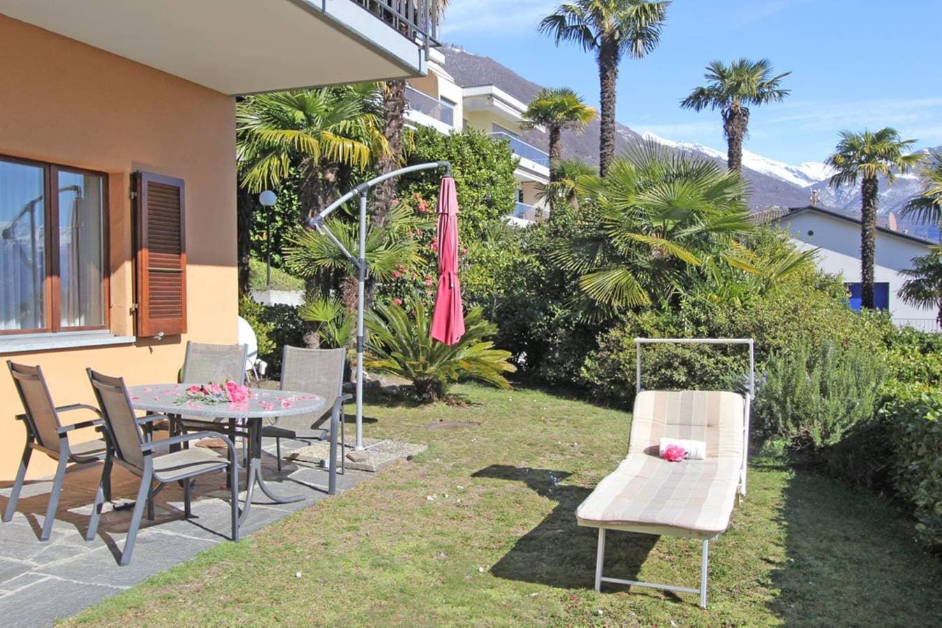 Foto 4 von 14: Parterrewohnung mit eigenem Garten in kleiner Residenz oberhalb Locarno.