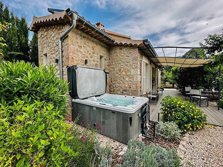 Villa 1