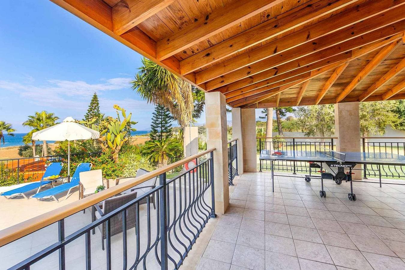 Foto 8 von 30: Villa für 6 Personen mit Terrasse