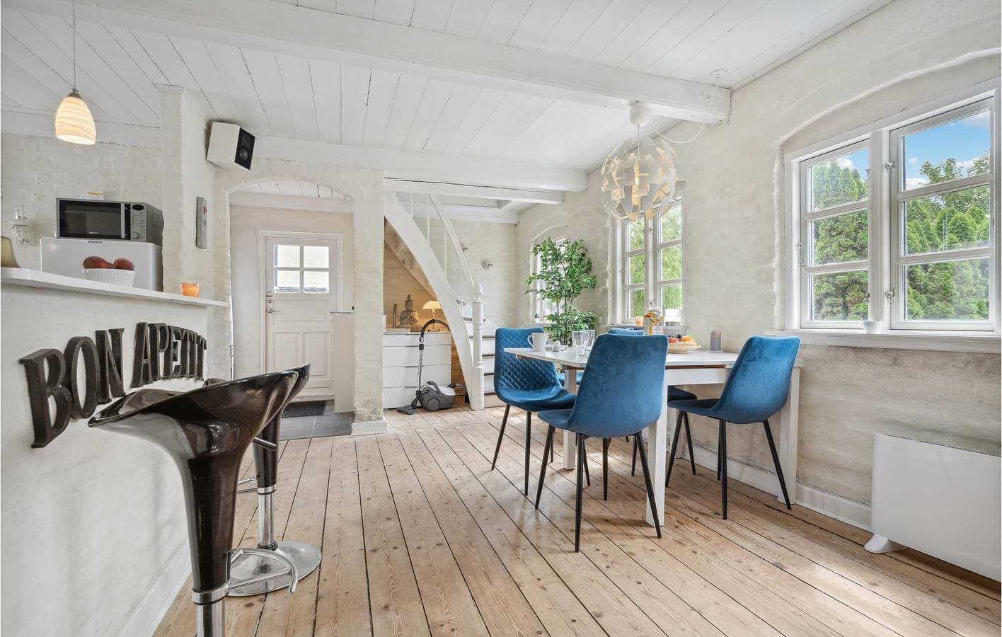 Foto 6 von 24: Ferienhaus für 6 Personen mit Whirlpool