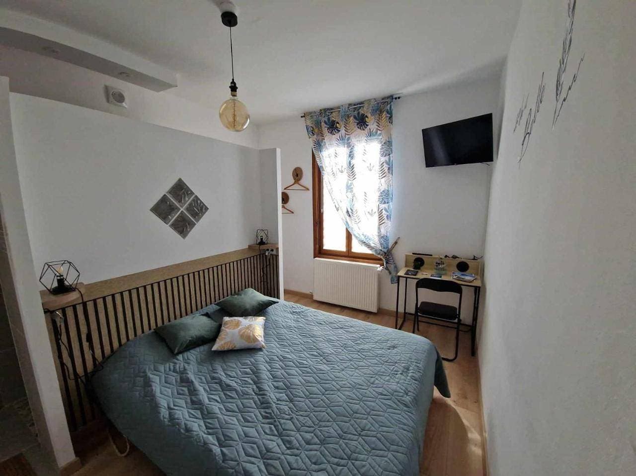 Foto 7 von 12: Three-Bedroom House