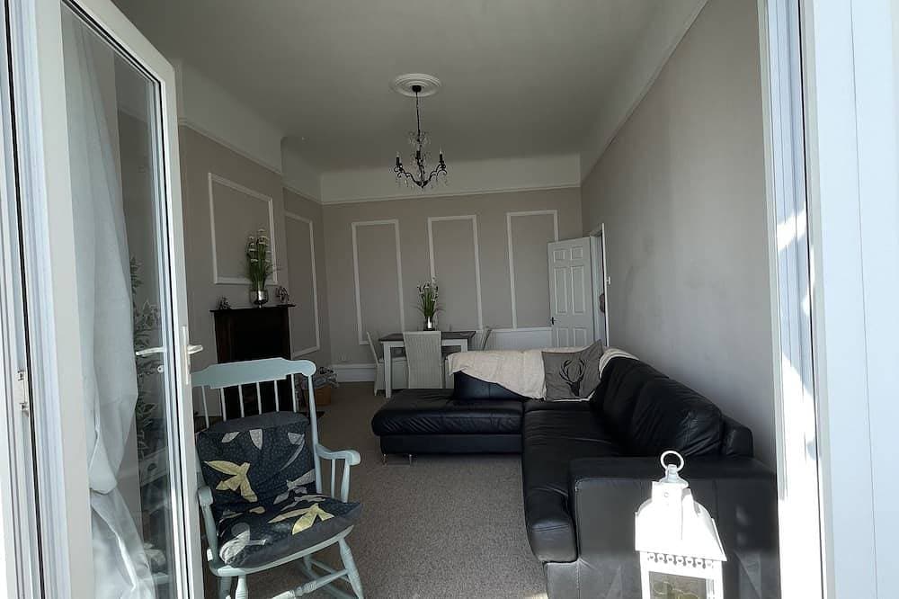 Foto 10 von 22: Stunning Sea Front Apartment