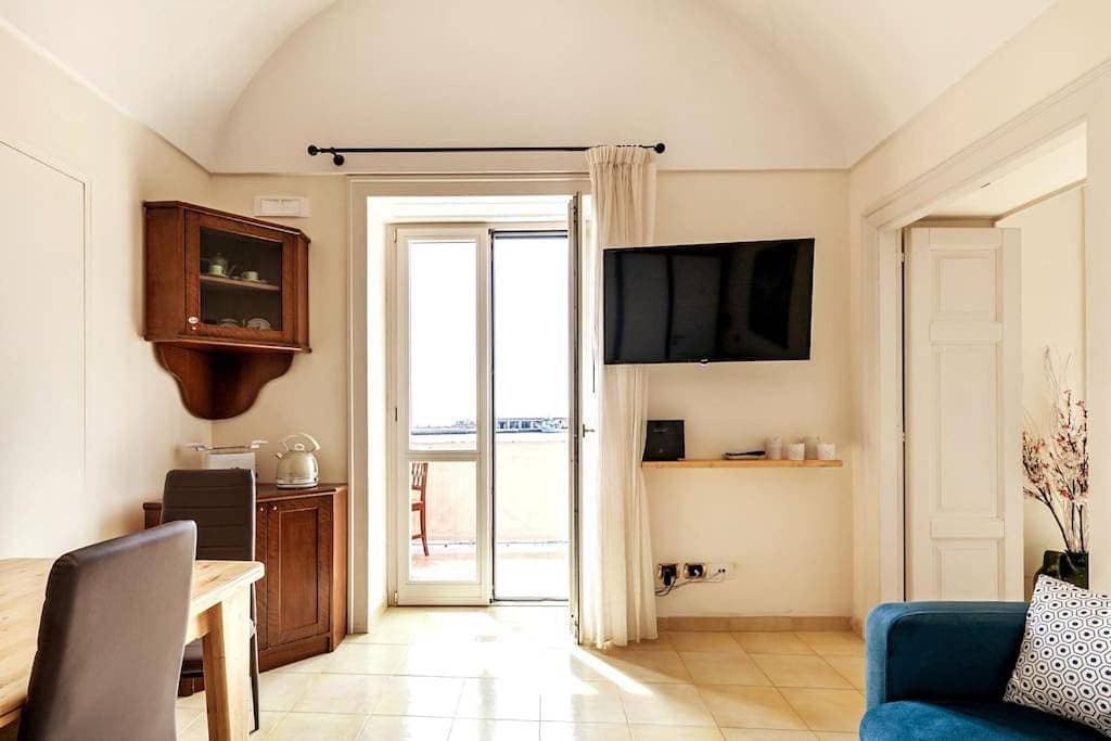 Foto 4 von 28: Two-Bedroom Apartment
