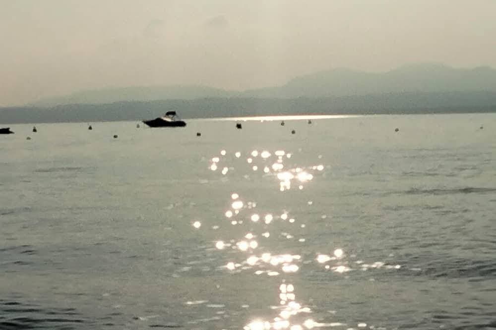 Foto 10 von 14: At Lake Garda in the greenery and tranquility.