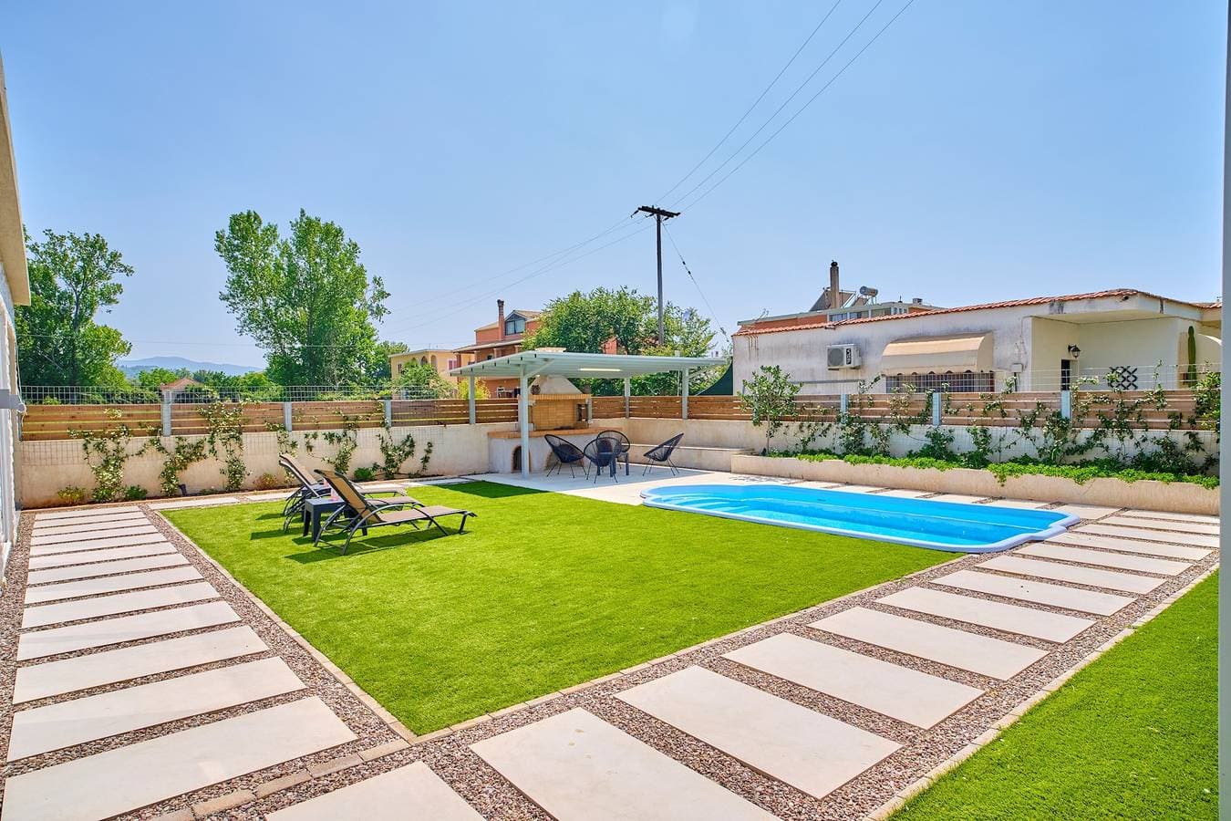 Foto 2 von 28: Villa für 4 Personen mit Pool