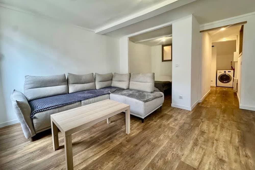 Renovated 2P apartment - Old town St Laurent. 1