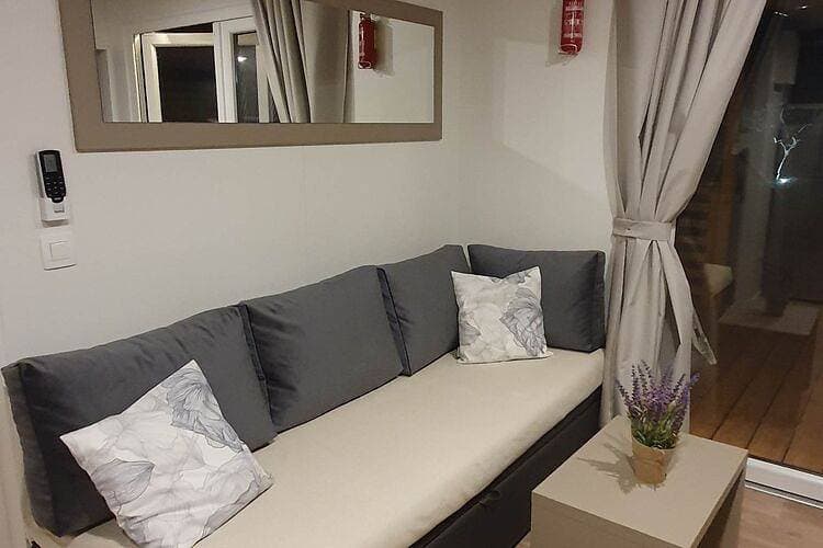 Foto 3 von 35: Mobile Homes Karlo & Dino - Two Bedroom Mobile Home with Terrace