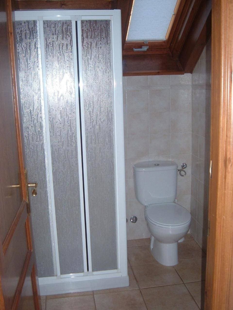 Foto 3 von 6: One-Bedroom Apartment