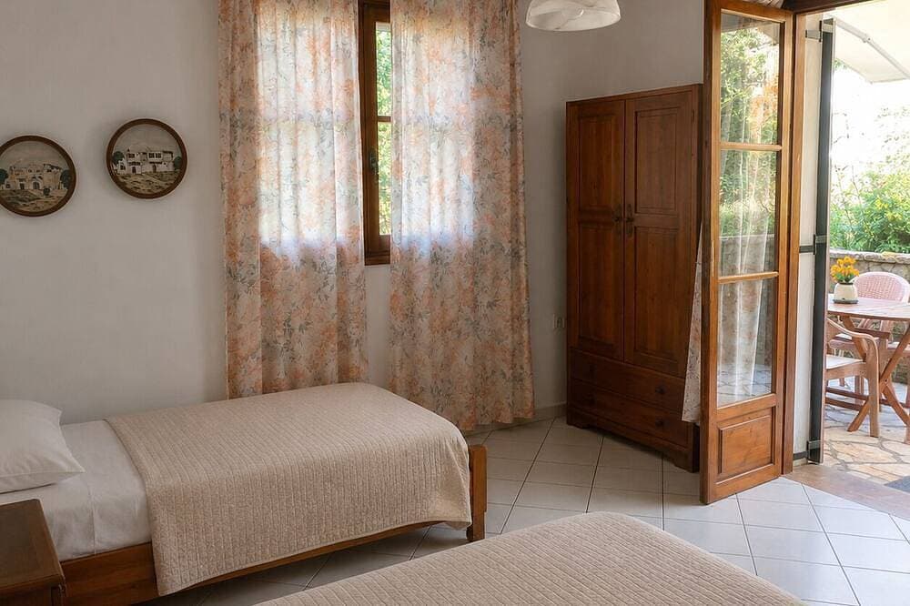 Foto 4 von 27: Achilleas Apartment
