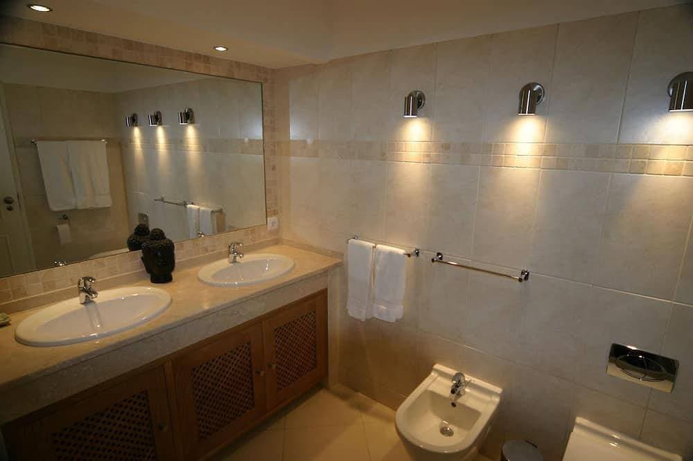 Foto 11 von 30: Villa mit eigenem beheizten Pool im Herzen des Vale Do Lobo