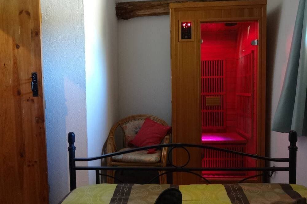 Foto 2 von 25: Ferienhaus 'Bergerie L'Occitane' mit privatem Pool, Terrasse und WLAN