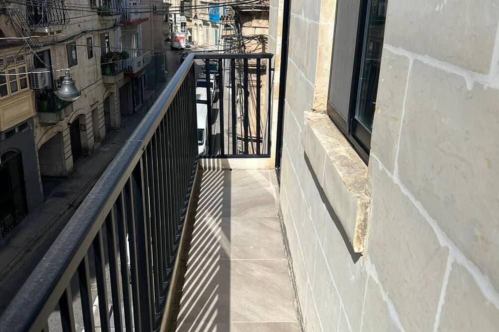 Foto 13 von 19: This apartment is a 1 bedroom(s), 1 bathrooms, located in Tas-Sliema, null.