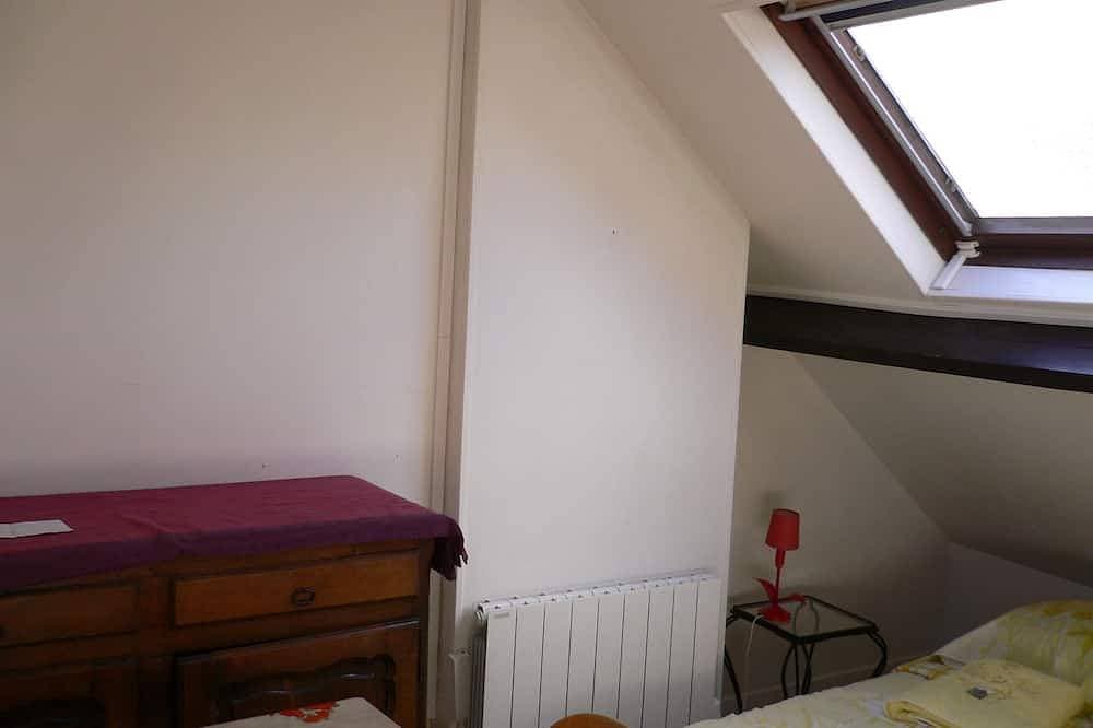 Foto 6 von 25: Große freistehende komfortable Zimmer