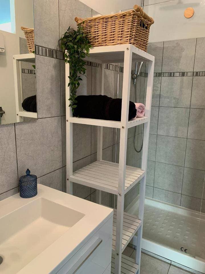 Foto 11 von 13: Double Room with Private Bathroom