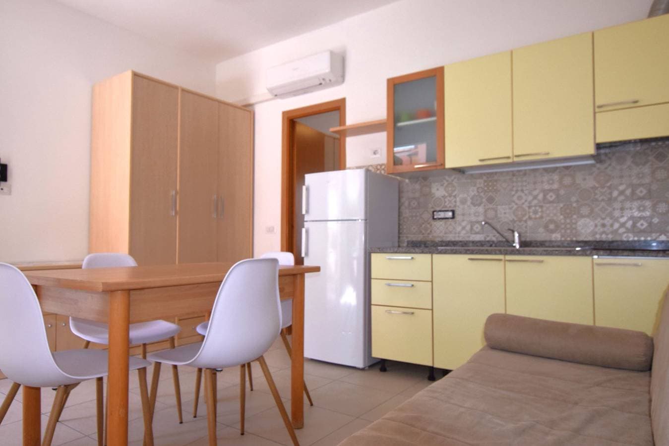 Foto 6 von 18: Ferienwohnung für 5 Personen mit Terrasse