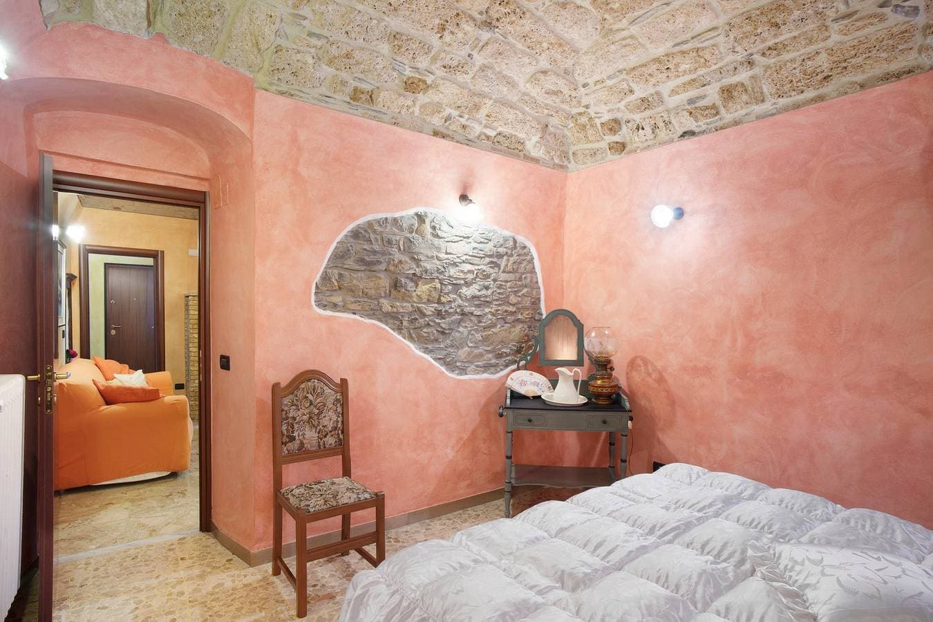 Foto 12 von 22: Ferienwohnung 'Marì E Françe' mit Balkon und Wi-Fi